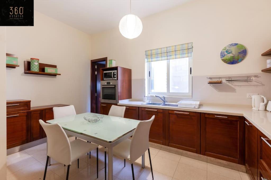 Beautiful, Typical Maltese 4Br Home With Roof Top By 360 Estates 斯利马 外观 照片