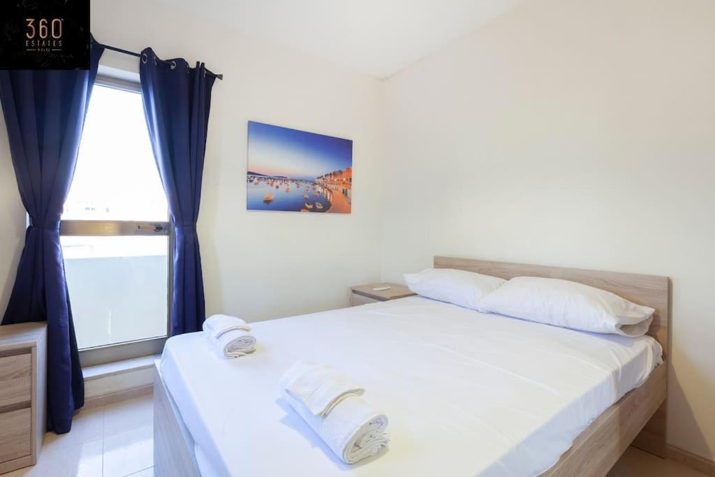 Beautiful, Typical Maltese 4Br Home With Roof Top By 360 Estates 斯利马 外观 照片