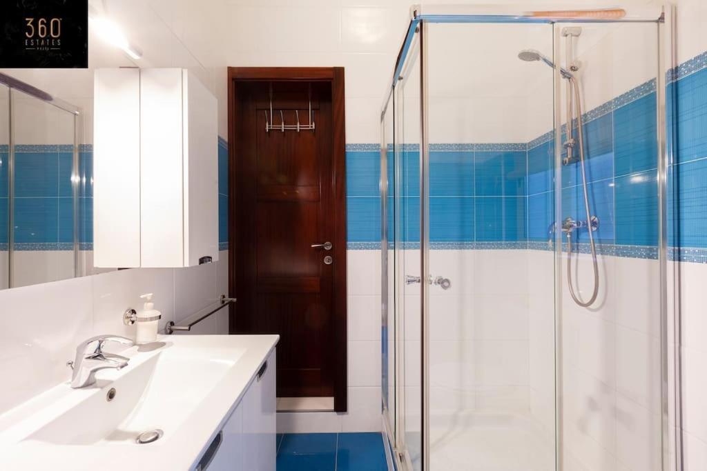 Beautiful, Typical Maltese 4Br Home With Roof Top By 360 Estates 斯利马 外观 照片
